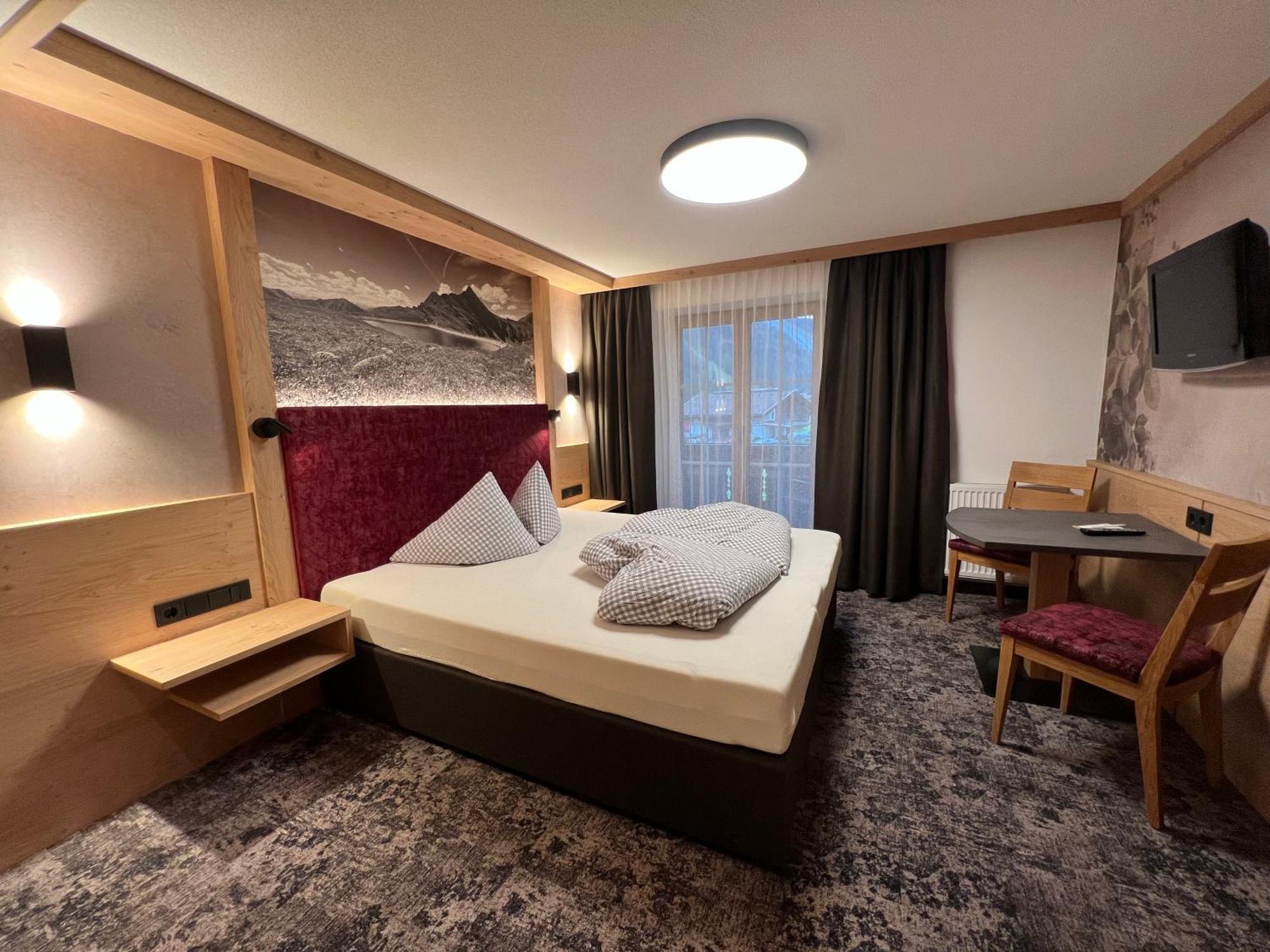 Jenneweinhof Hotel ทักซ์ ภายนอก รูปภาพ