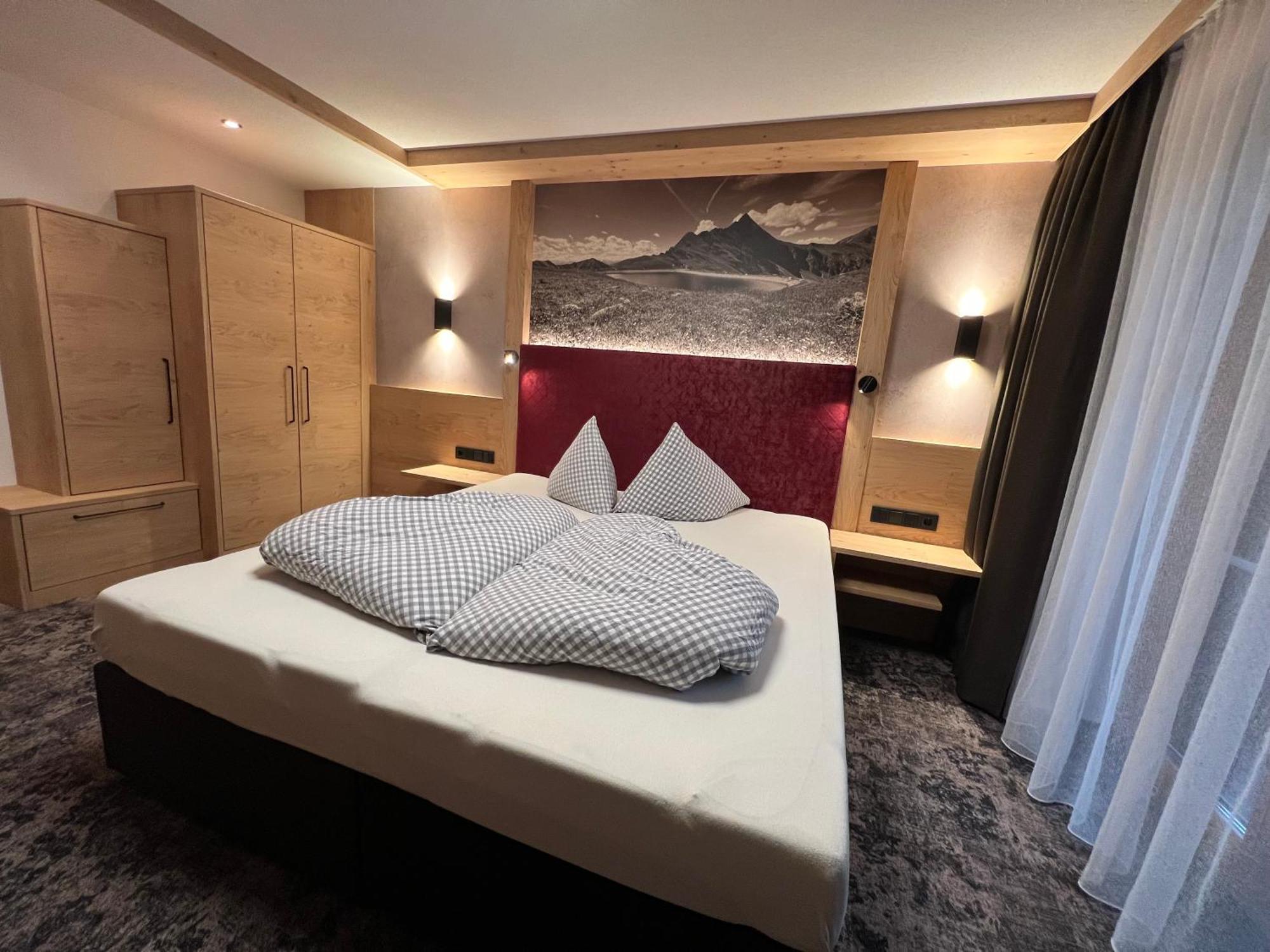 Jenneweinhof Hotel ทักซ์ ภายนอก รูปภาพ