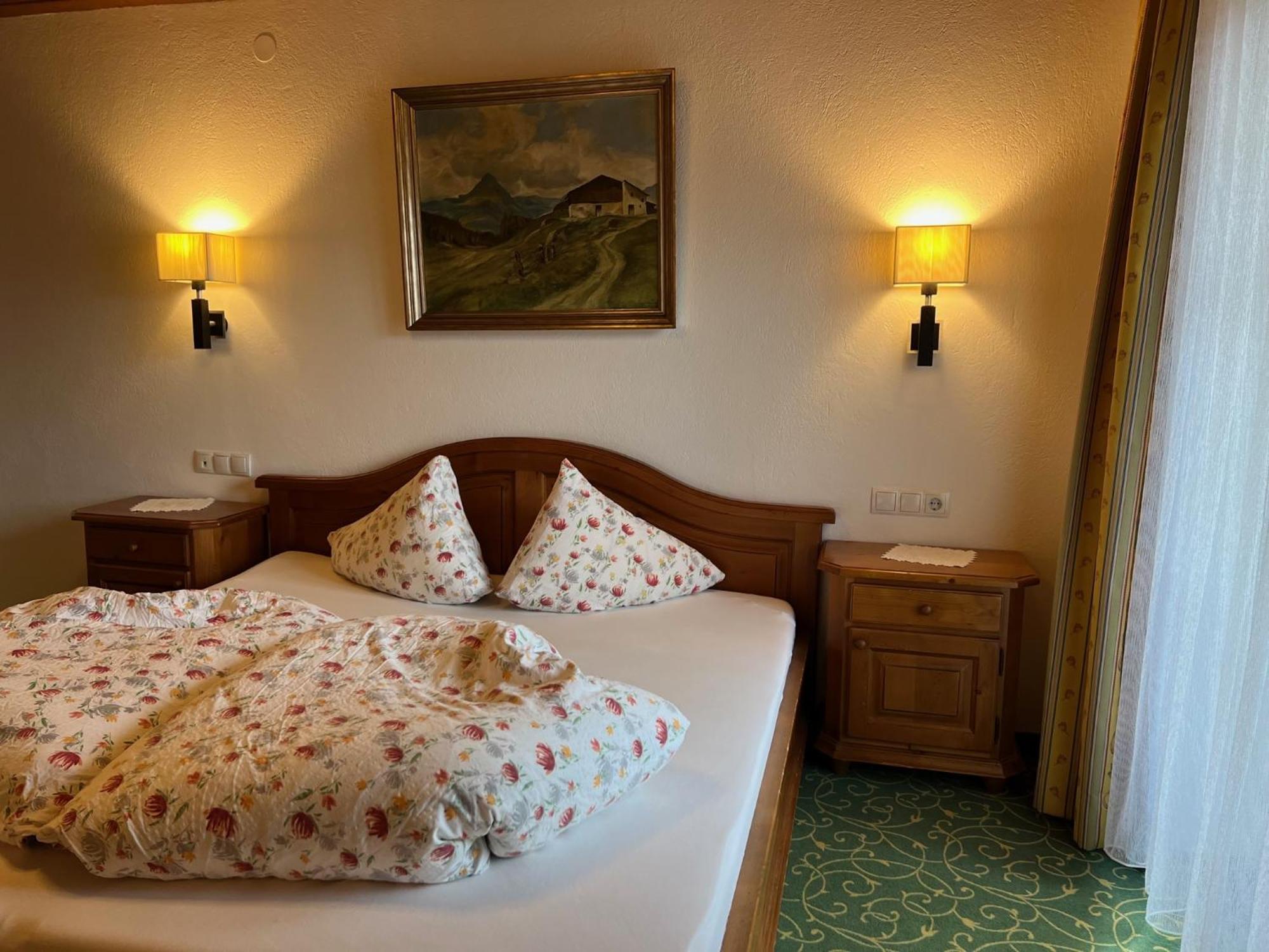 Jenneweinhof Hotel ทักซ์ ภายนอก รูปภาพ